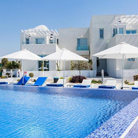 Blue Diamond Beach Villas Pafos Exterior foto