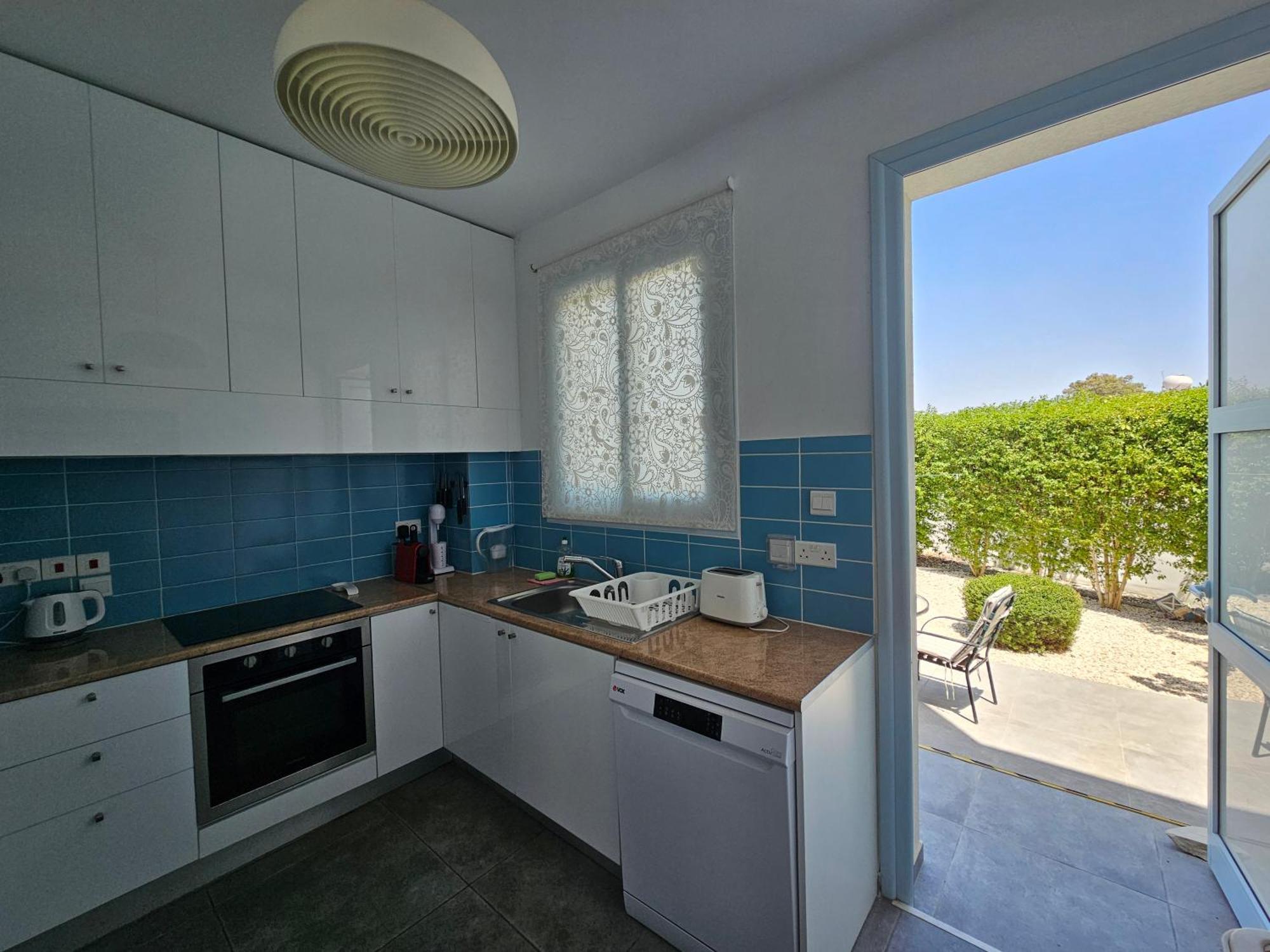 Blue Diamond Beach Villas Pafos Exterior foto